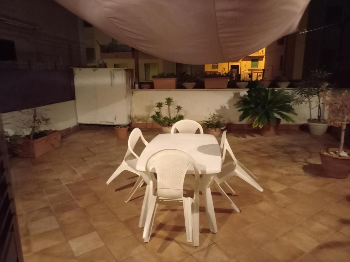 Appartamento Deluxe Centrale, Geata Exterior foto