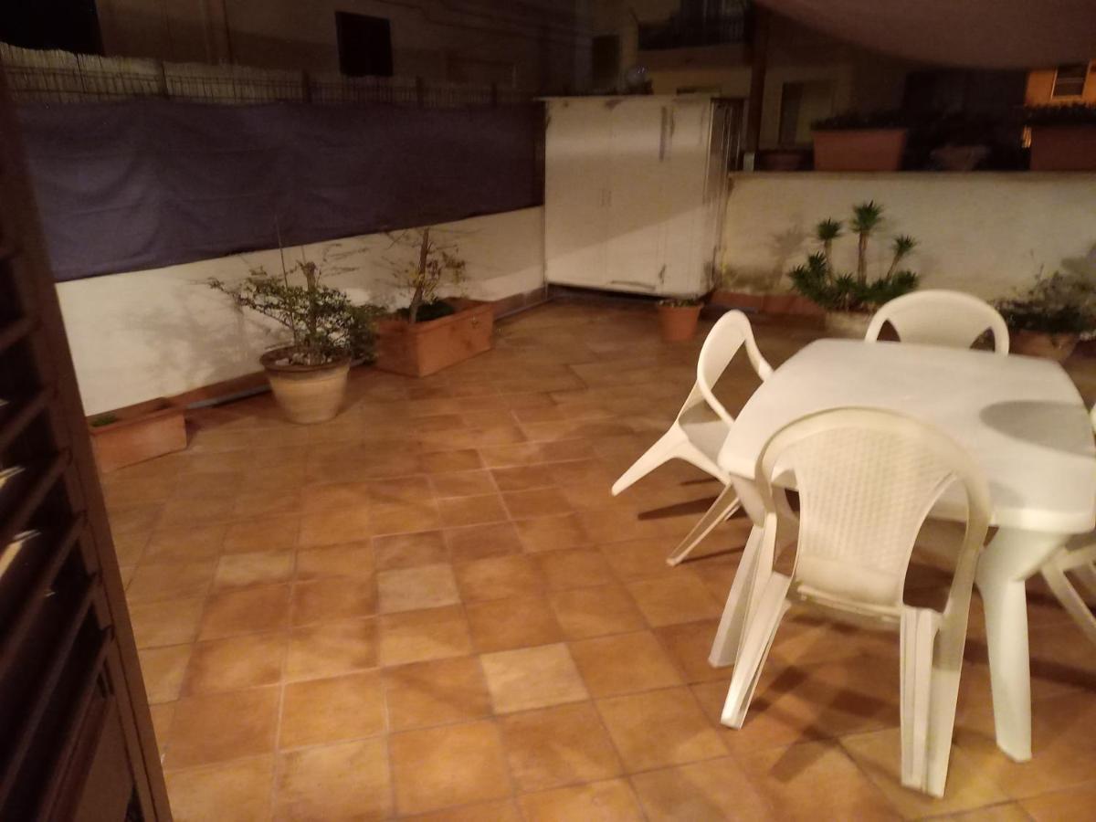 Appartamento Deluxe Centrale, Geata Exterior foto